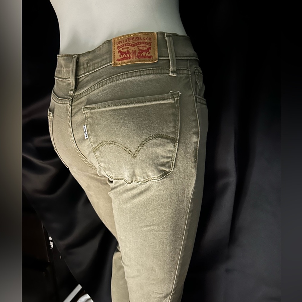 Levi's Women's Olive Jeans w/ White Levi’s tab